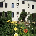 Apartment Alte Zinshaus