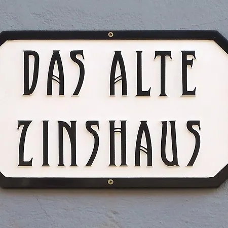 Alte Zinshaus Apartament *