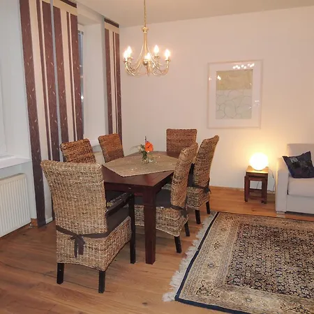 Alte Zinshaus Apartament *