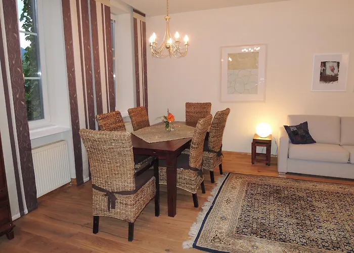 Alte Zinshaus Apartmán *